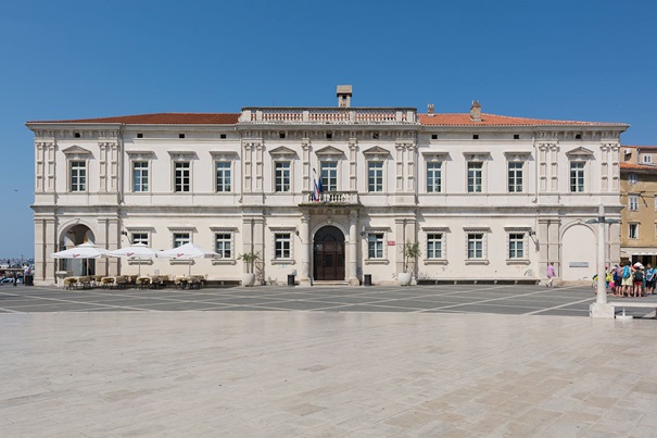 Sodna palača